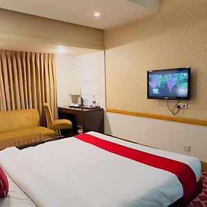 West Park Inn